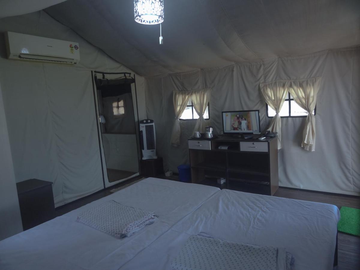 Tent-O-Treat Premium Rooms Near Dapoli Exterior photo